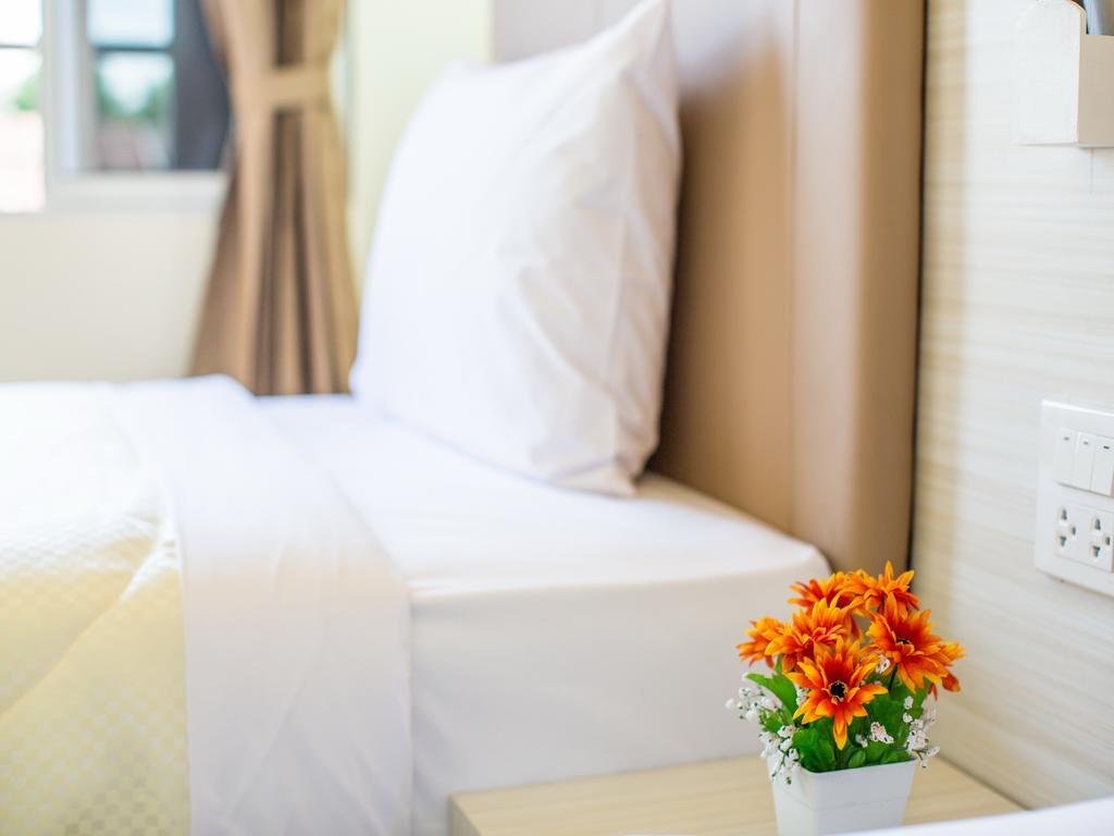 P.A. Thani Hotel Nakhon Sawan Extérieur photo