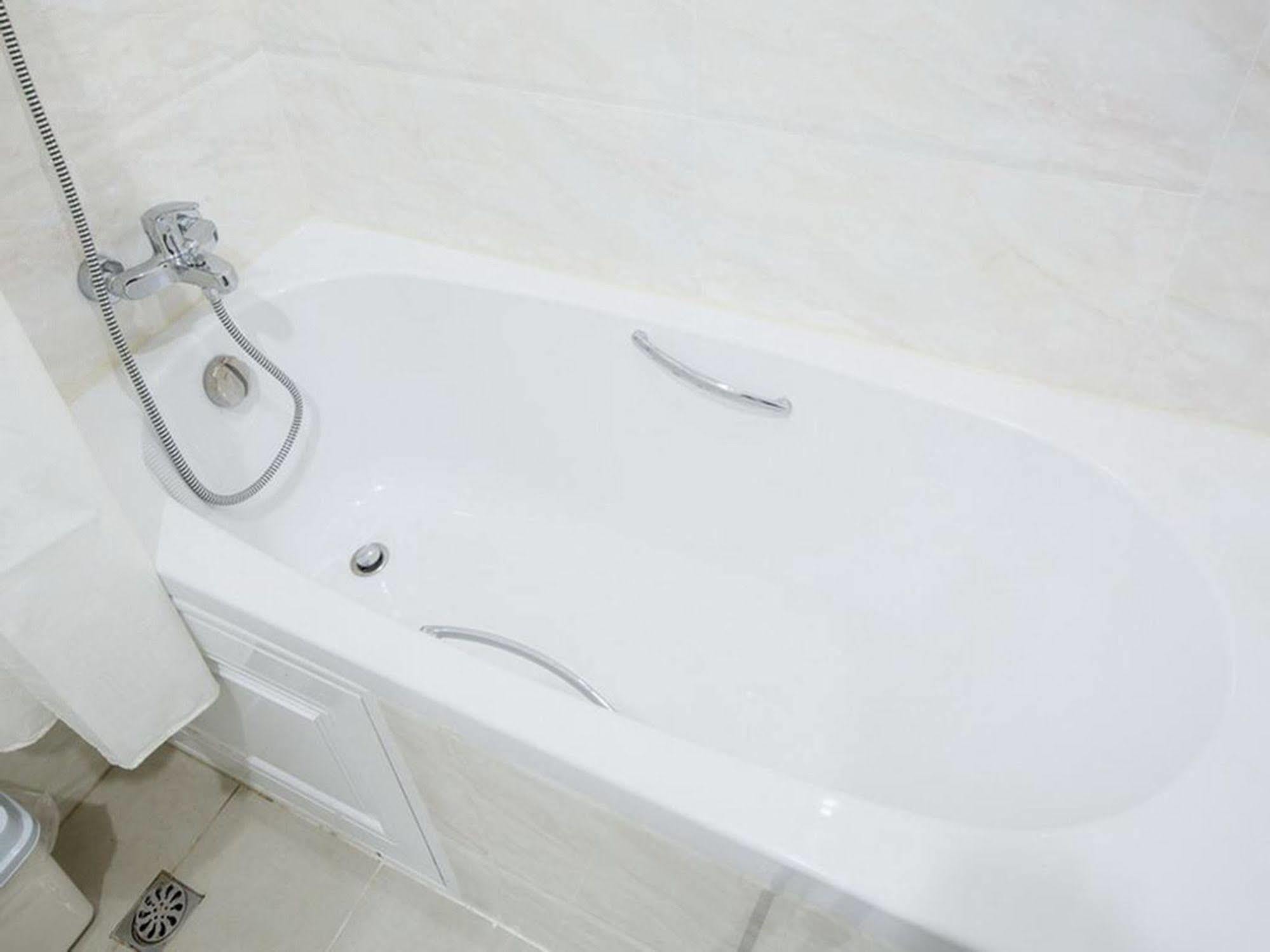 P.A. Thani Hotel Nakhon Sawan Extérieur photo